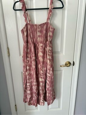 torrid Mauve and Cream Smocked Tie-Dye Dress size 0